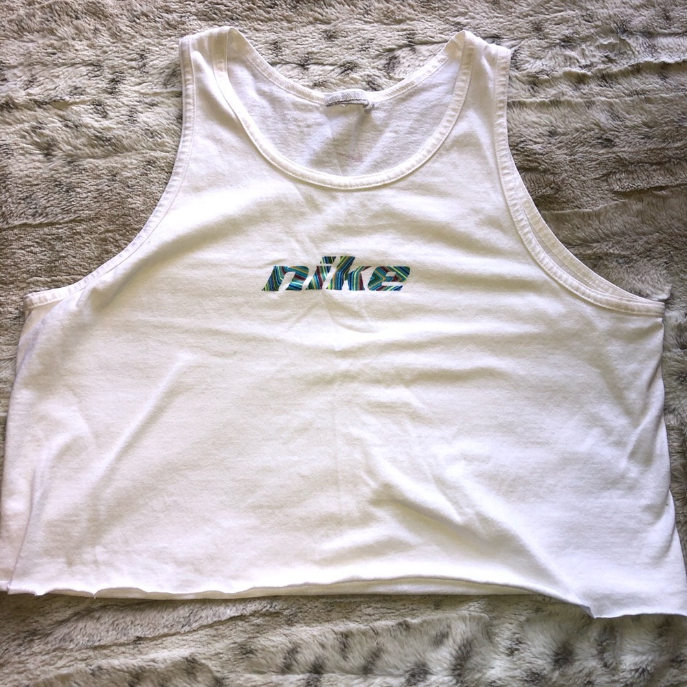 nike crop top